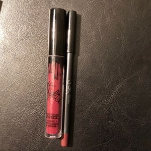Kylie Cosmetics kourt k lip kit